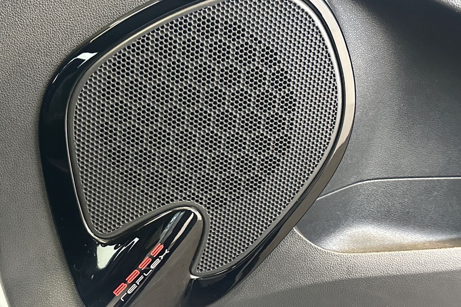 Used Renault Clio 2018 for sale - 76950948: Photo 19