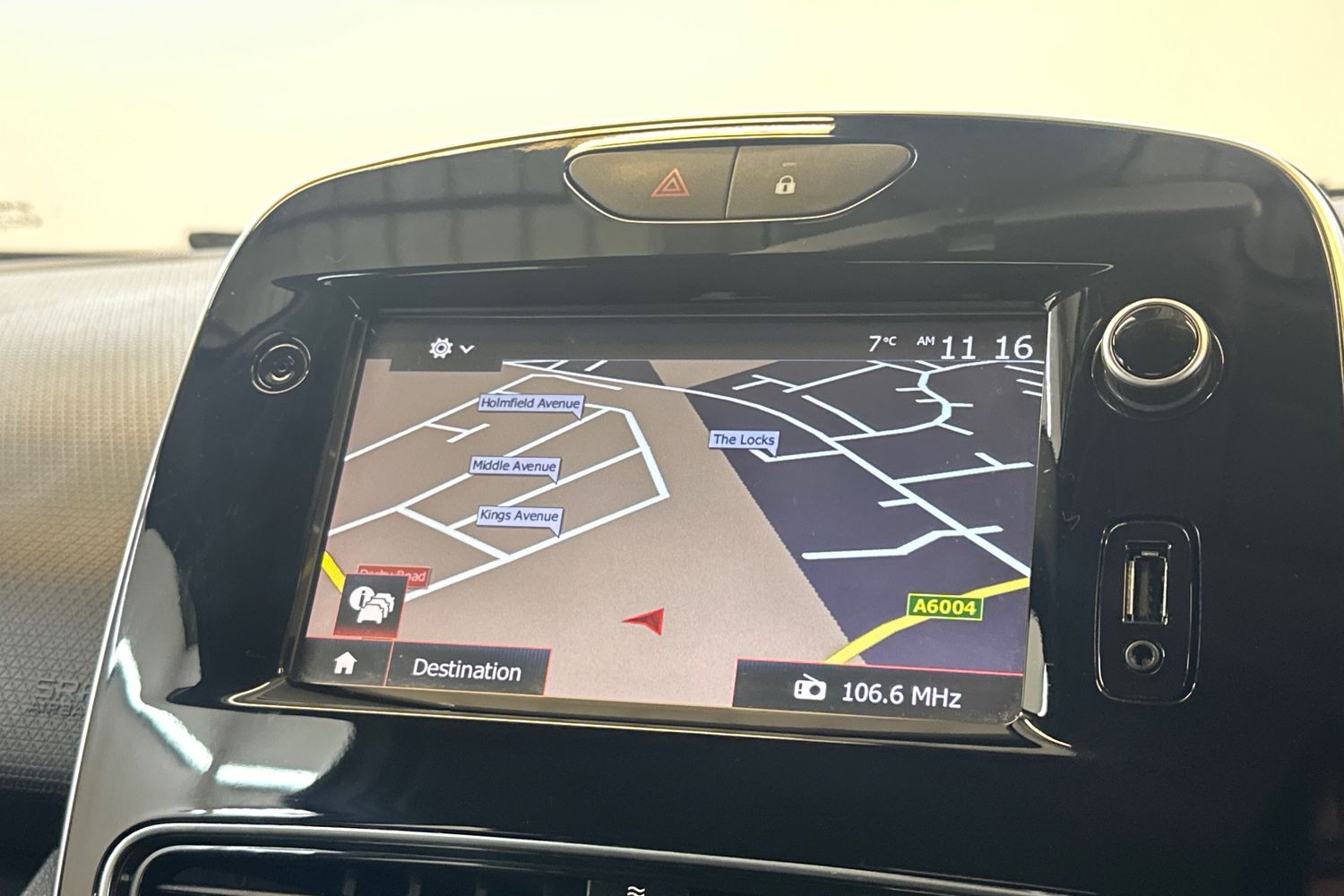 Used Renault Clio 2018 for sale - 76950948: Photo 26