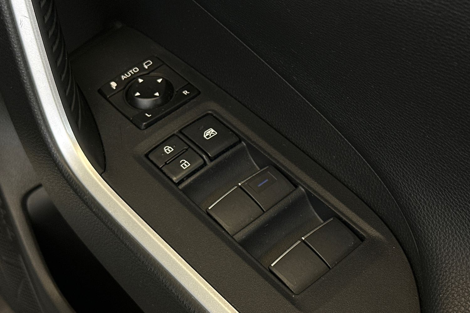 Used Toyota RAV4 2020 for sale - 77716009: Photo 27