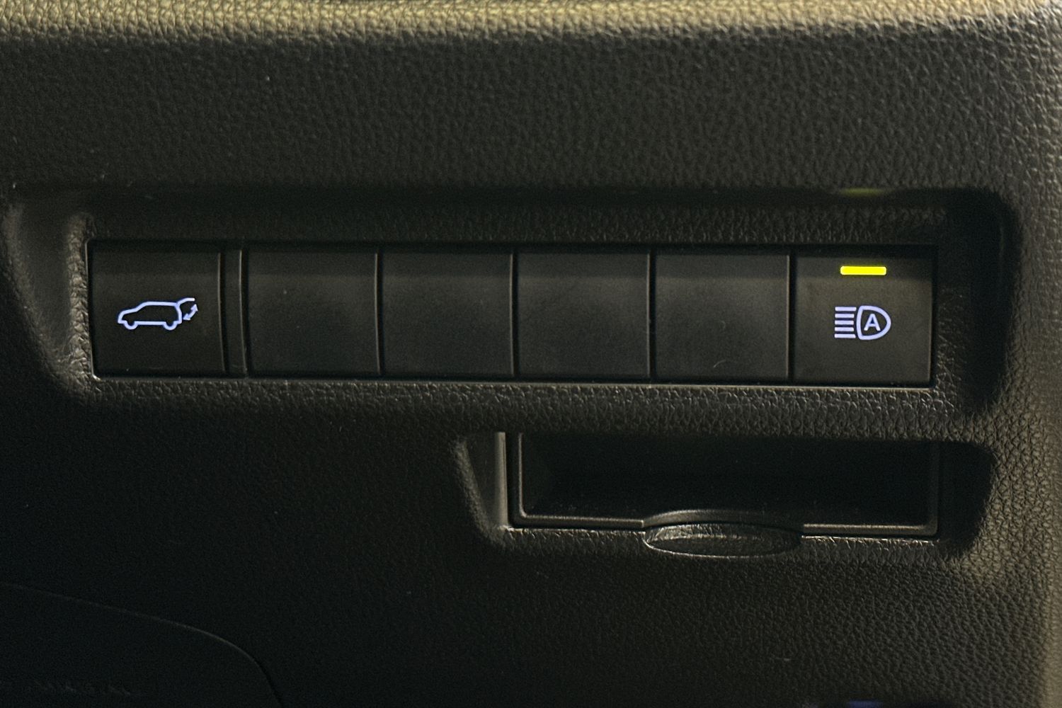 Used Toyota RAV4 2020 for sale - 77716009: Photo 29