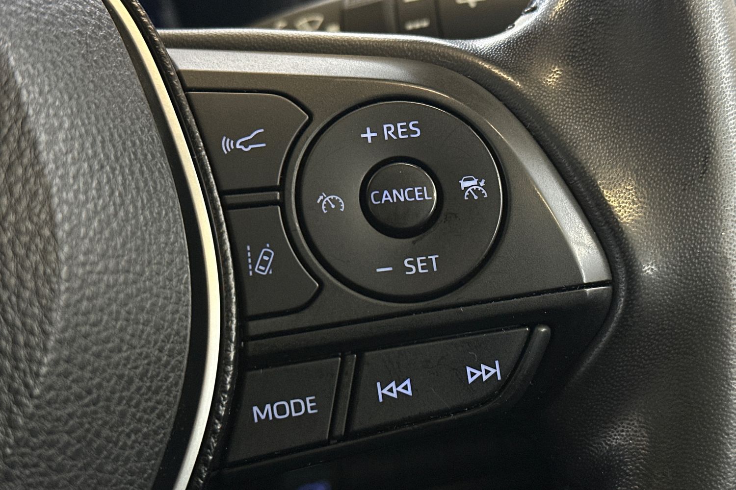 Used Toyota RAV4 2020 for sale - 77716009: Photo 31