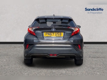 Used Toyota C-HR 2017 for sale - 79073981: Photo