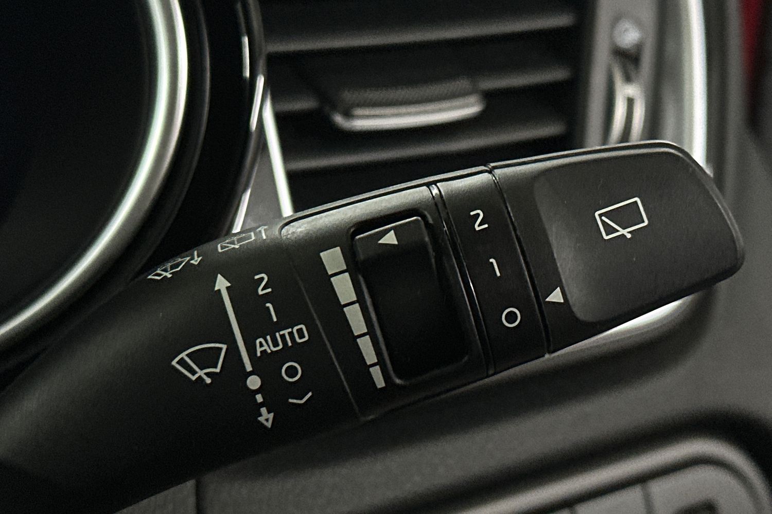 Used Kia XCeed 2023 for sale - 76542803: Photo 25