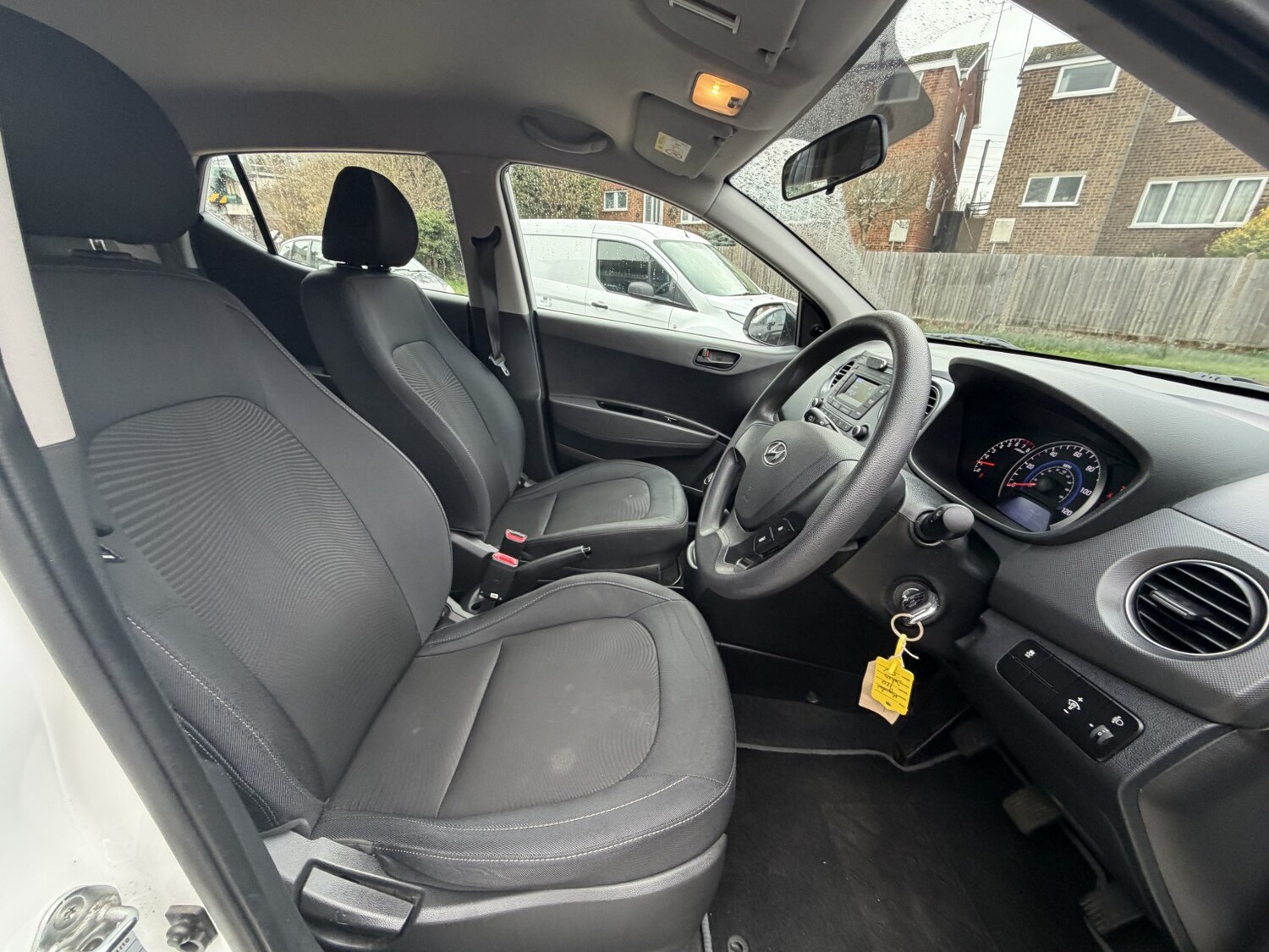 Used Hyundai i10 2017 for sale - 77807093: Photo 17