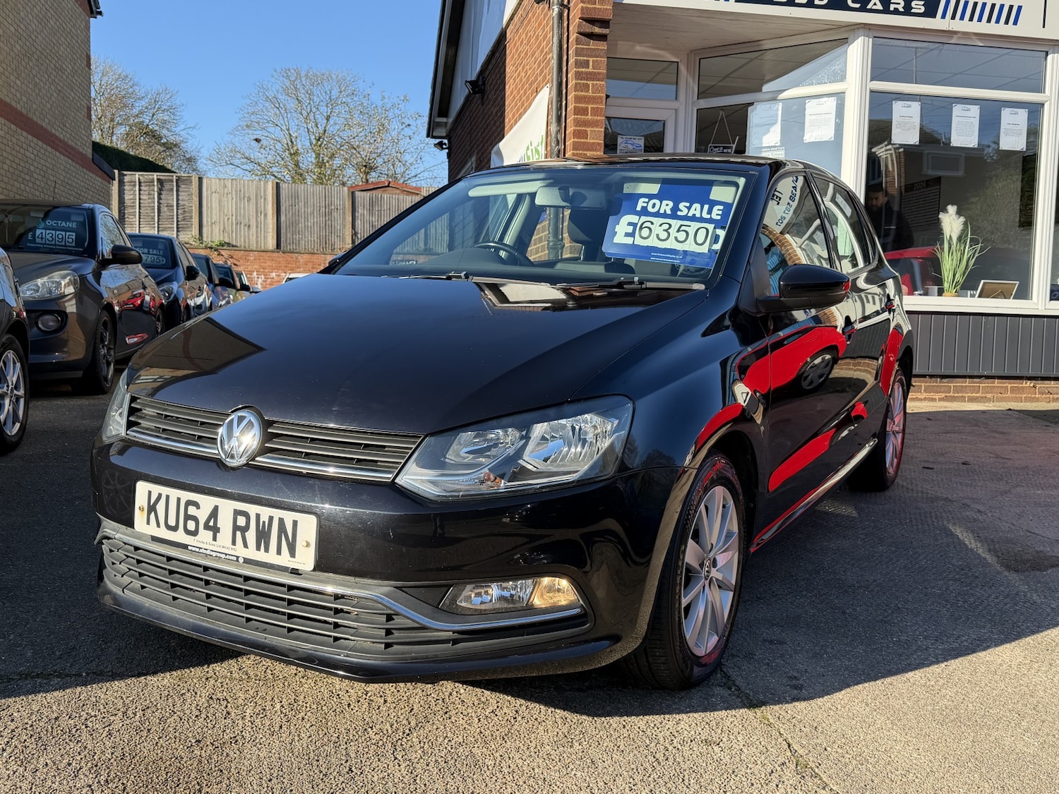 Used Volkswagen Polo 2014 for sale - 76699235: Photo 2