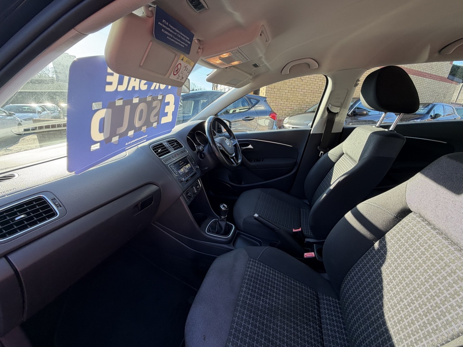 Used Volkswagen Polo 2014 for sale - 76699235: Photo 27