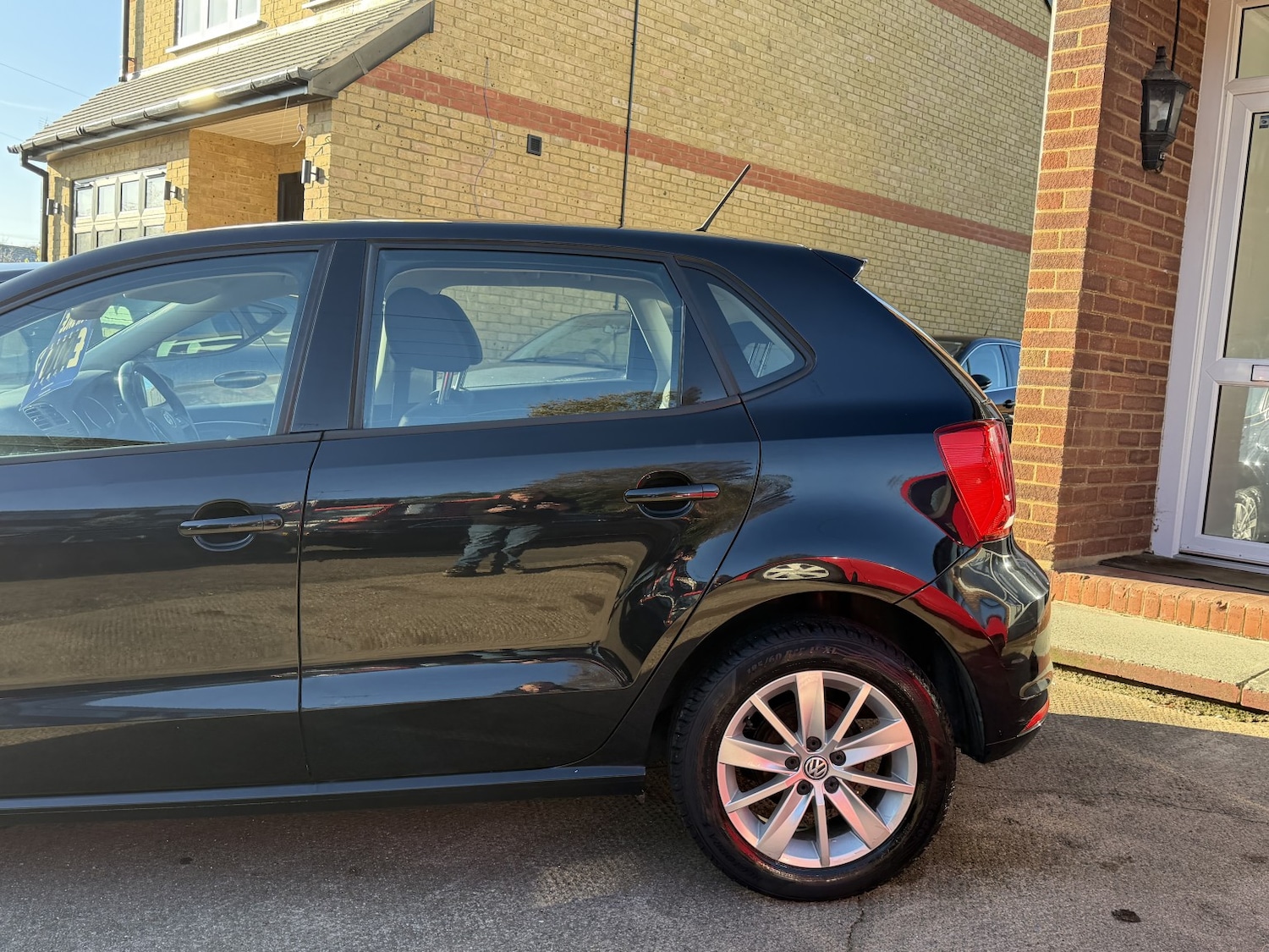 Used Volkswagen Polo 2014 for sale - 76699235: Photo 5