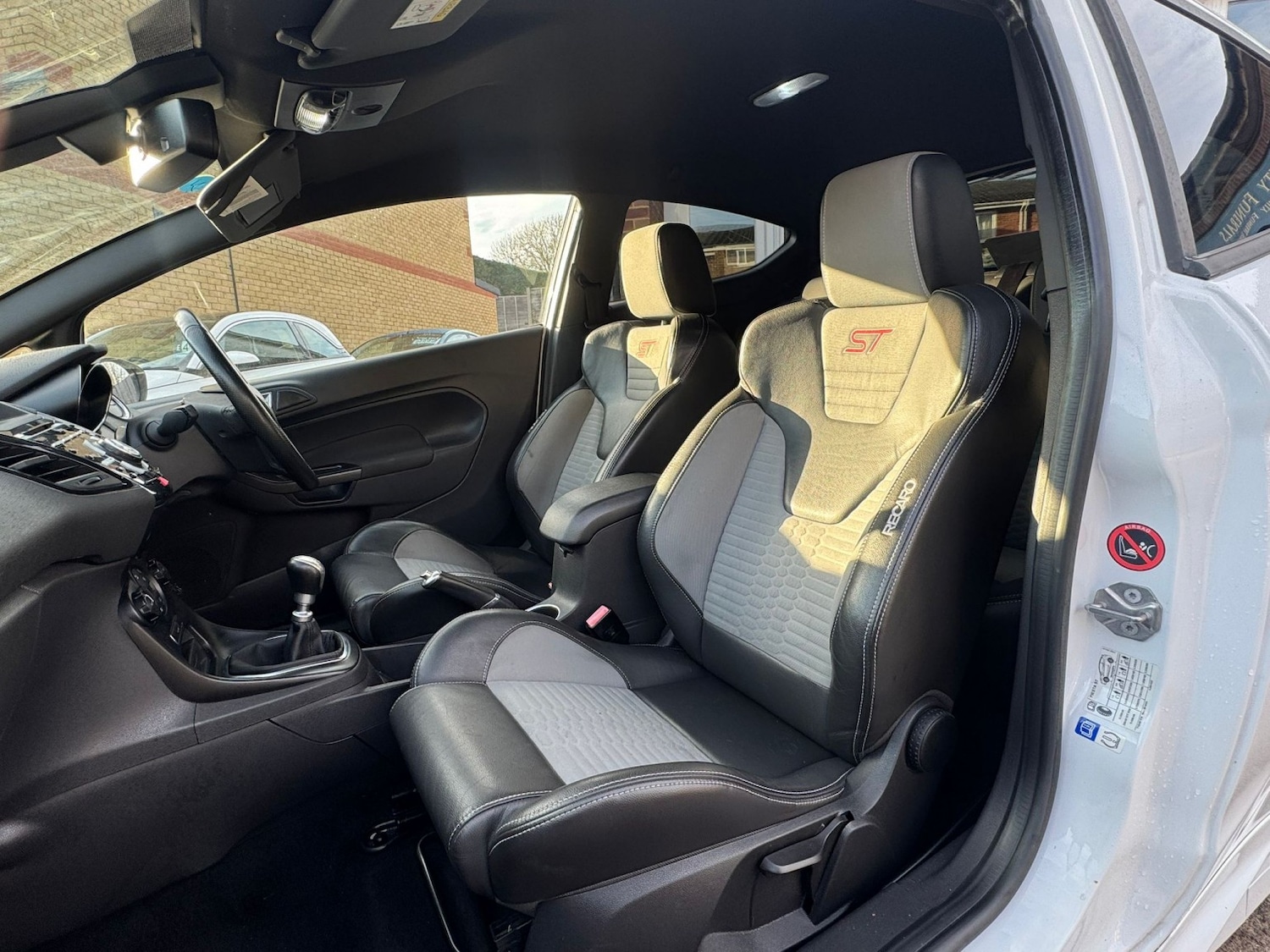 Used Ford Fiesta 2015 for sale - 77319860: Photo 25