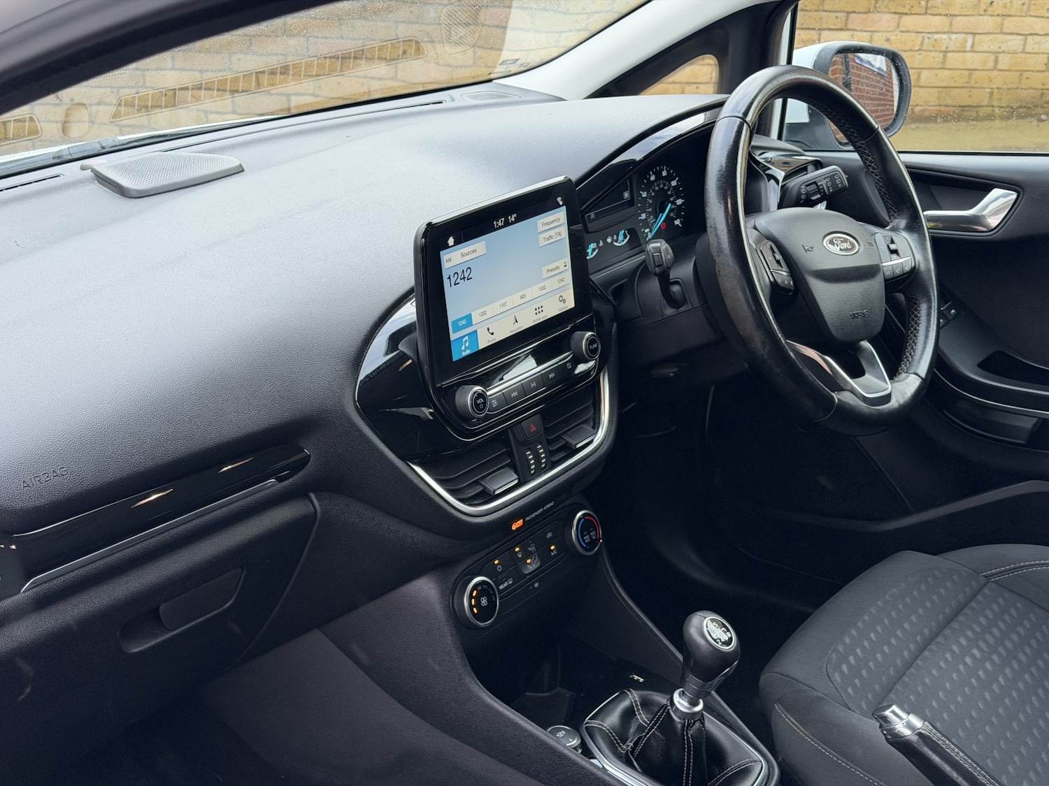 Used Ford Fiesta 2017 for sale - 76884910: Photo 25