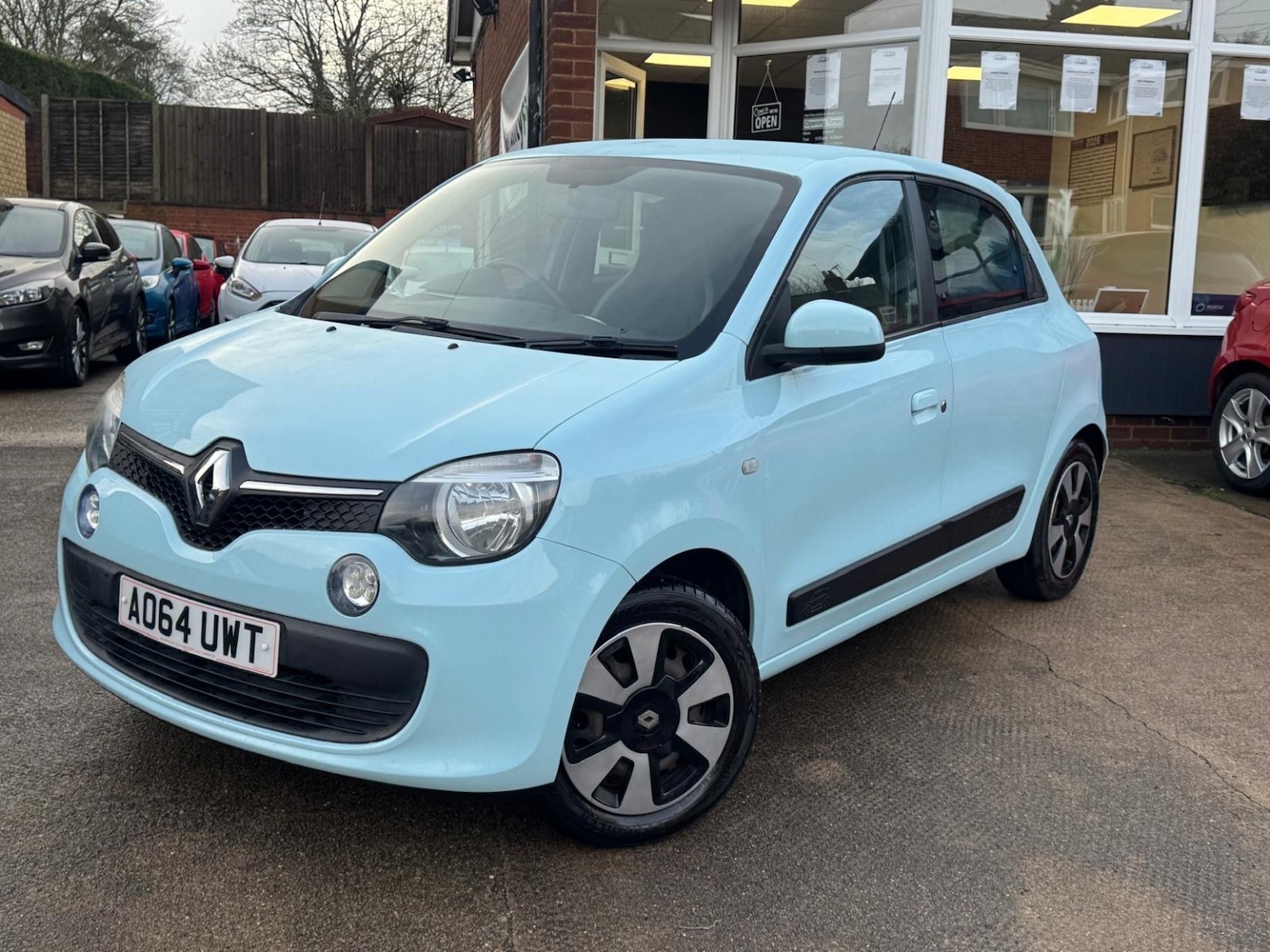 Used Renault Twingo 2014 for sale - 77423440: Photo 2