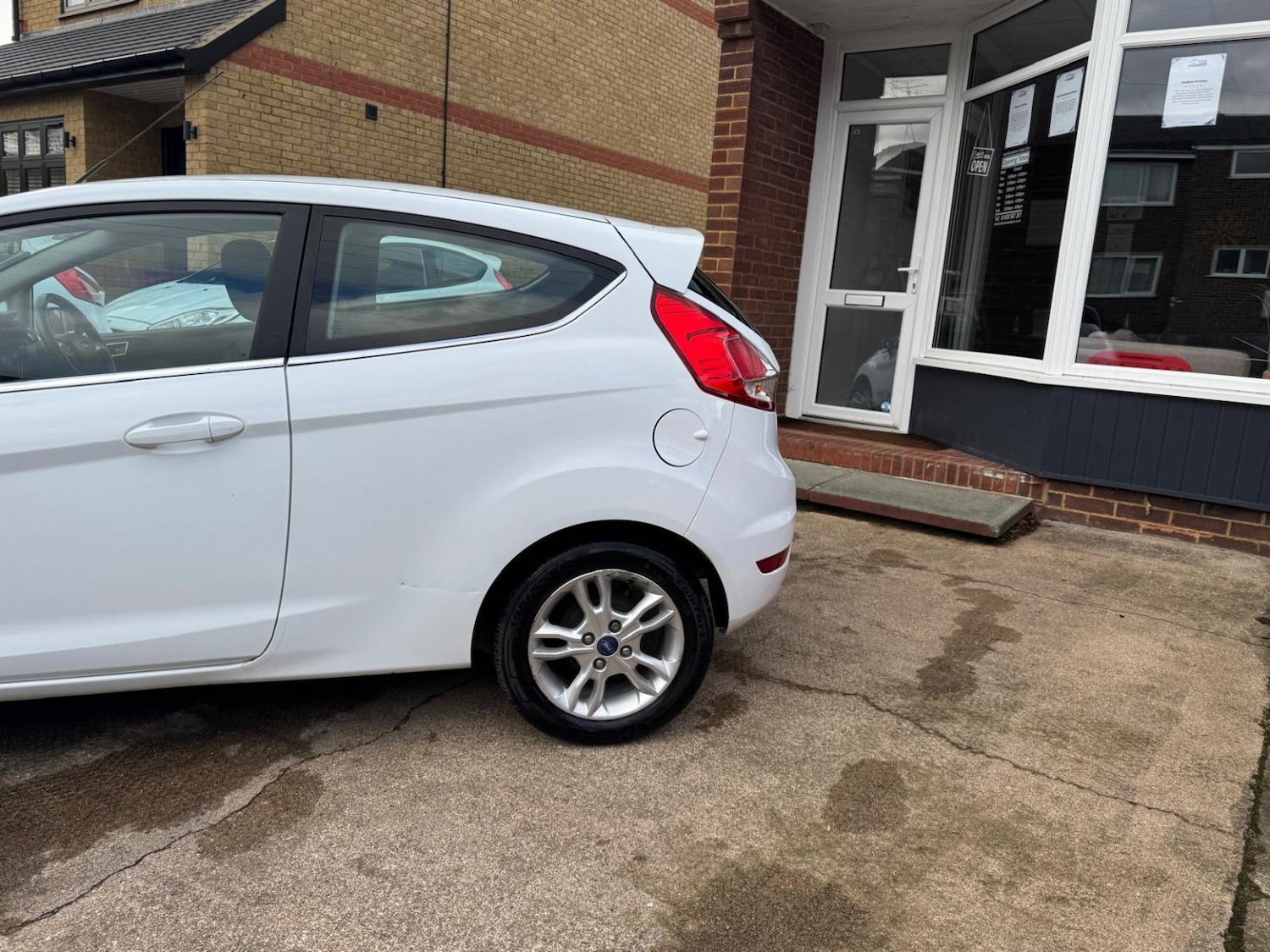Used Ford Fiesta 2015 for sale - 77277300: Photo 13