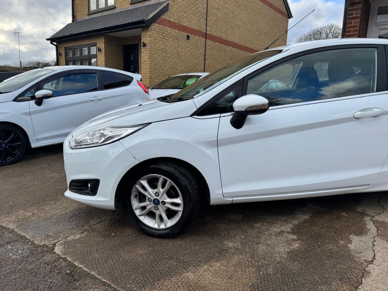 Used Ford Fiesta 2015 for sale - 77277300: Photo 16