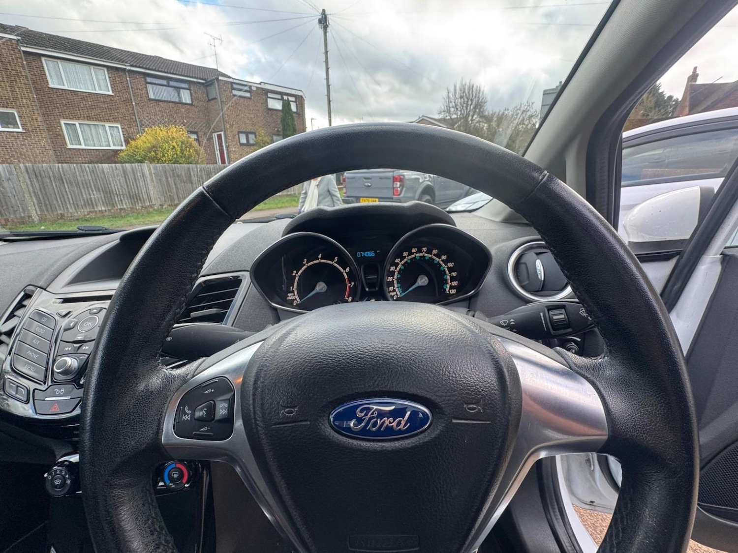 Used Ford Fiesta 2015 for sale - 77277300: Photo 30