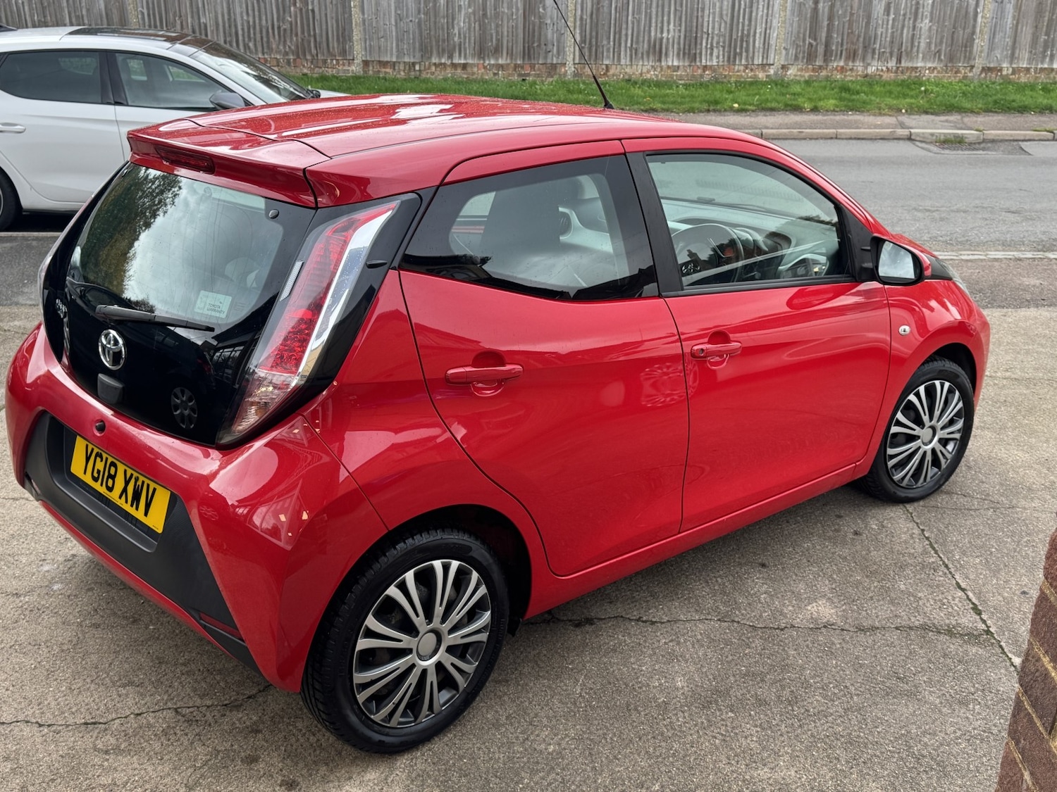 Used Toyota AYGO 2018 for sale - 76618680: Photo 16