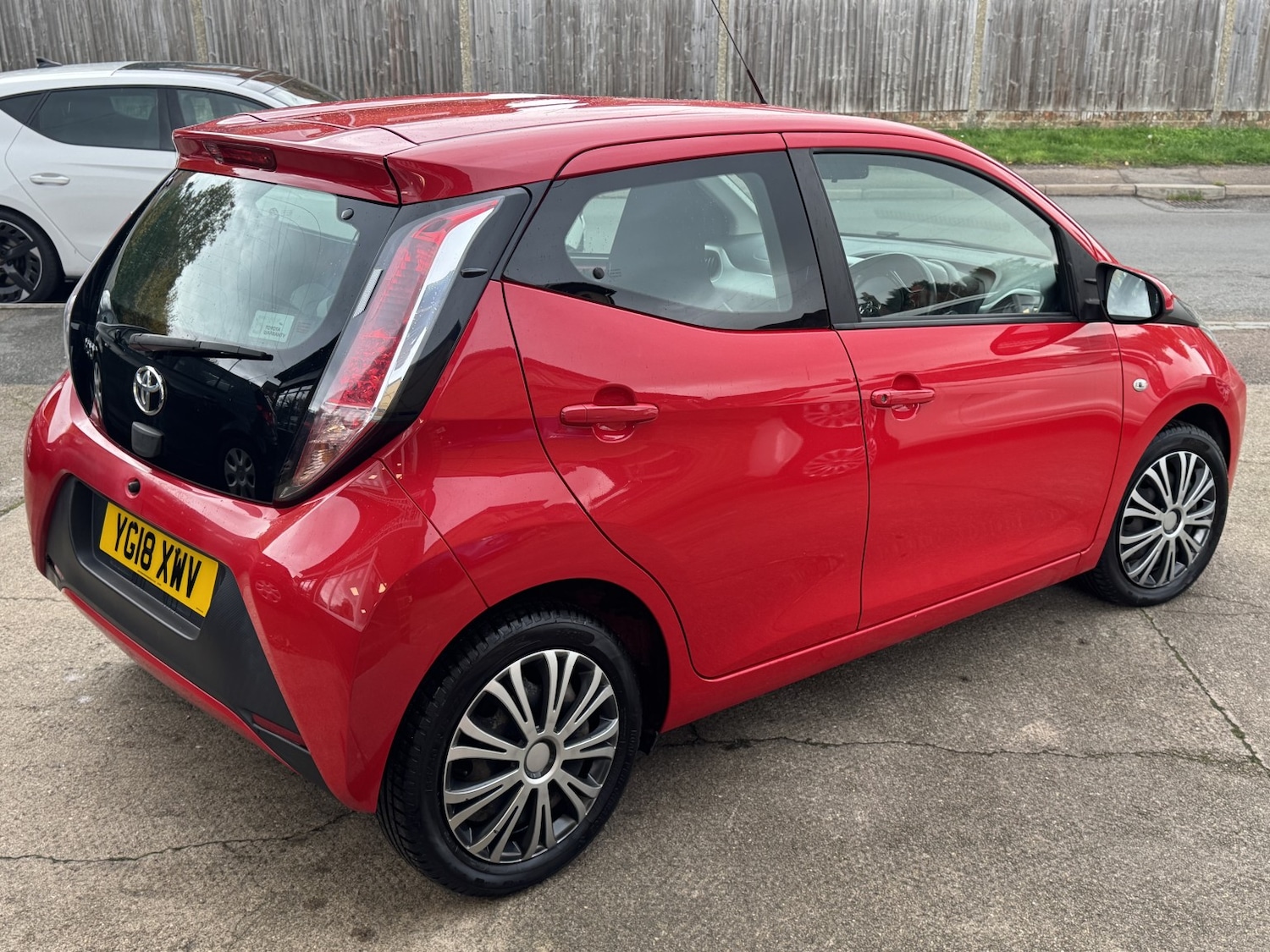 Used Toyota AYGO 2018 for sale - 76618680: Photo 17