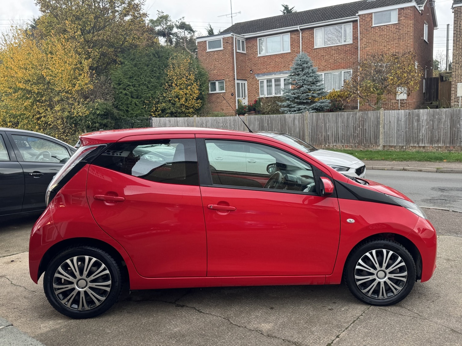 Used Toyota AYGO 2018 for sale - 76618680: Photo 23