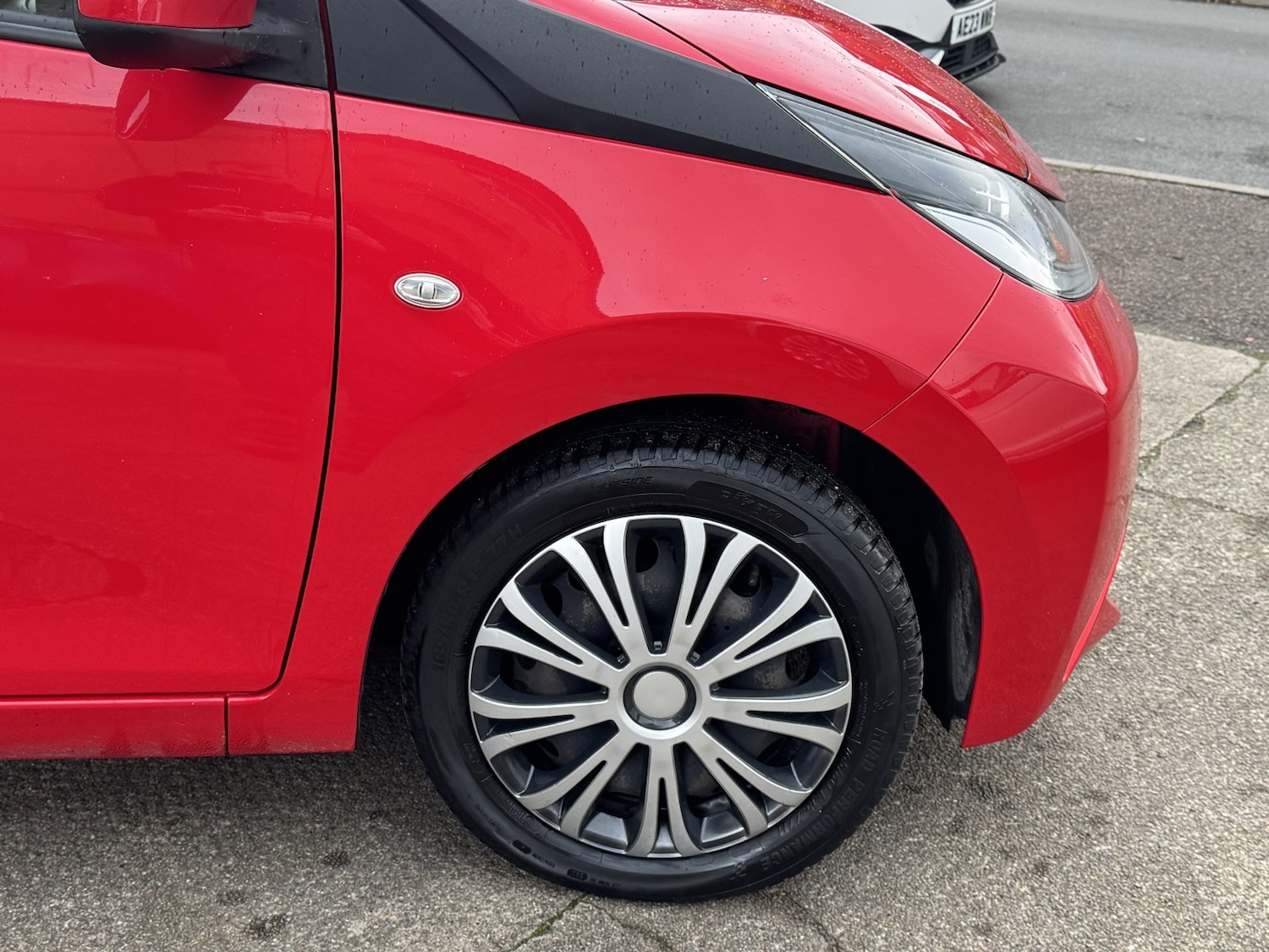 Used Toyota AYGO 2018 for sale - 76618680: Photo 24