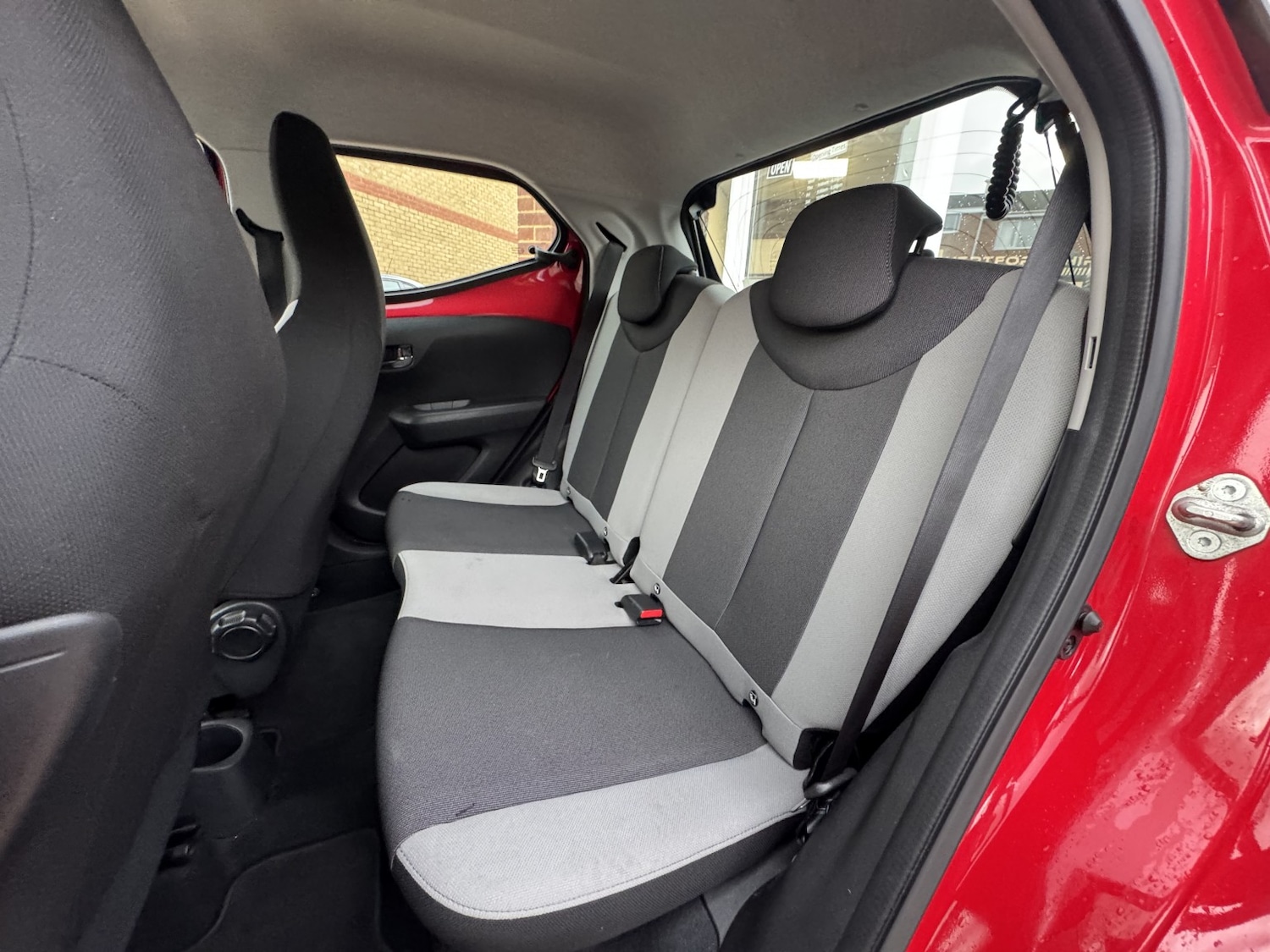 Used Toyota AYGO 2018 for sale - 76618680: Photo 31