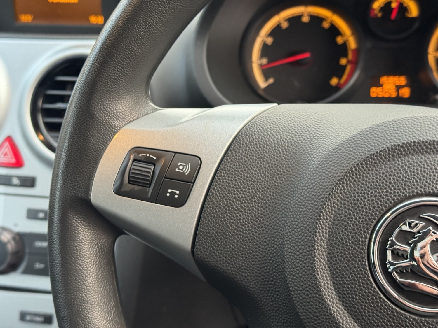 Used Vauxhall Corsa 2012 for sale - 76618716: Photo 17