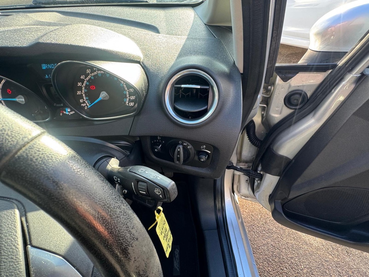 Used Ford Fiesta 2015 for sale - 77277361: Photo 23