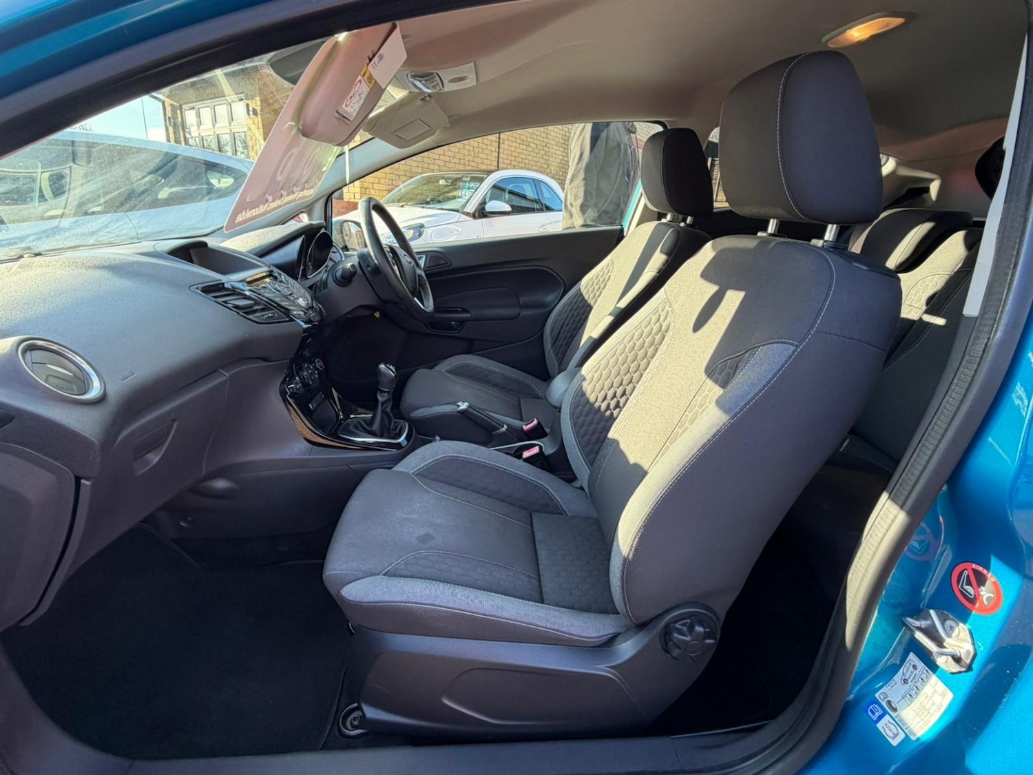 Used Ford Fiesta 2015 for sale - 77277352: Photo 28