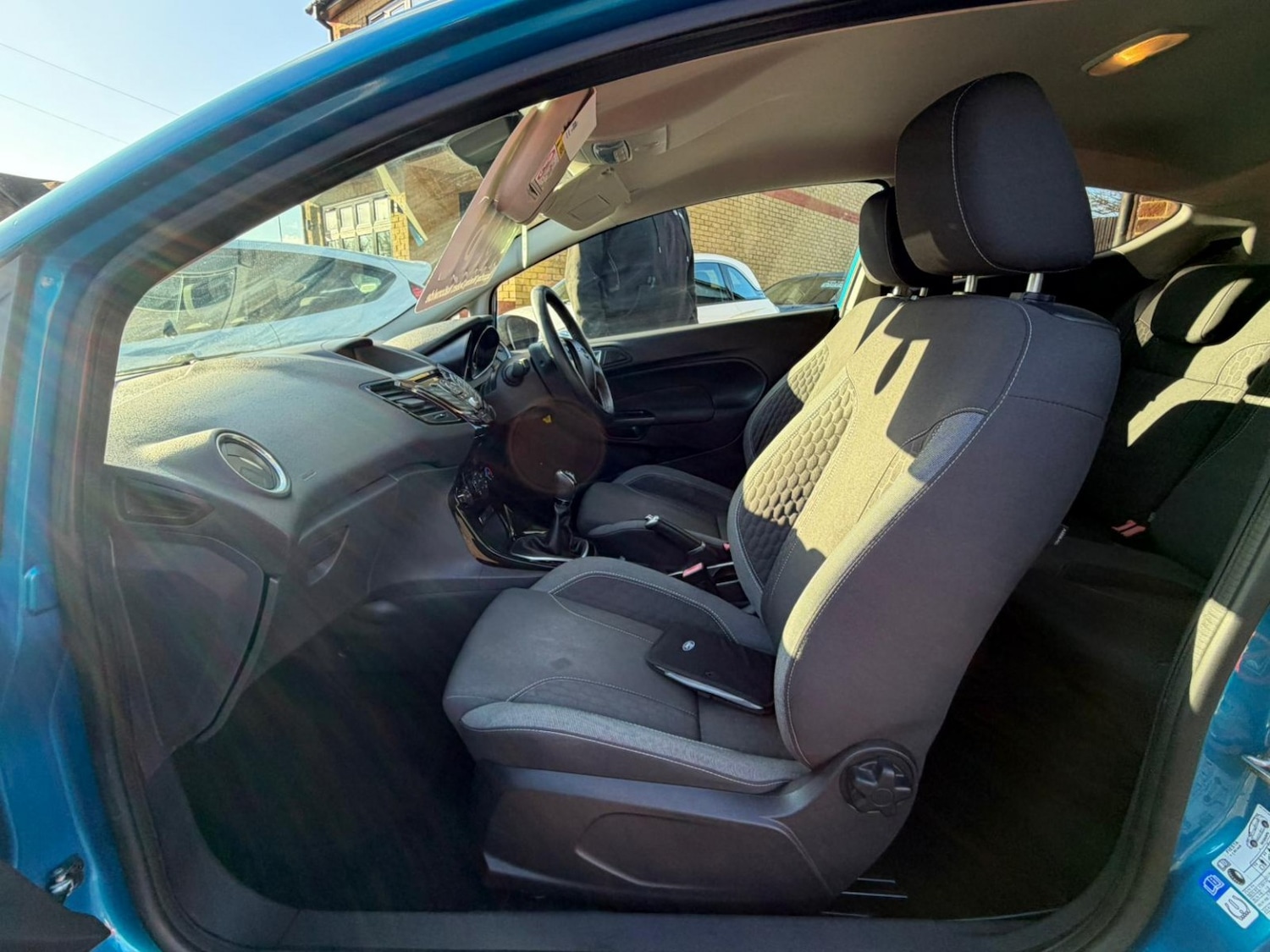 Used Ford Fiesta 2015 for sale - 77277352: Photo 32