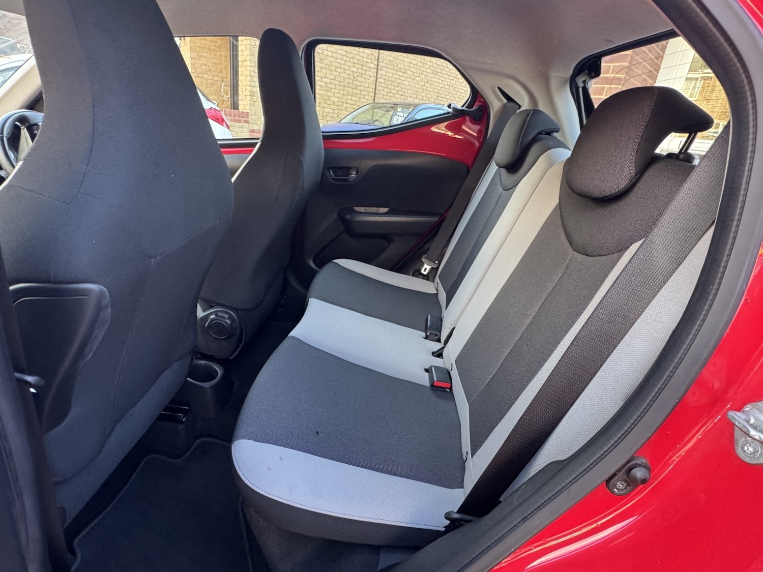 Used Toyota AYGO 2017 for sale - 76618759: Photo 25