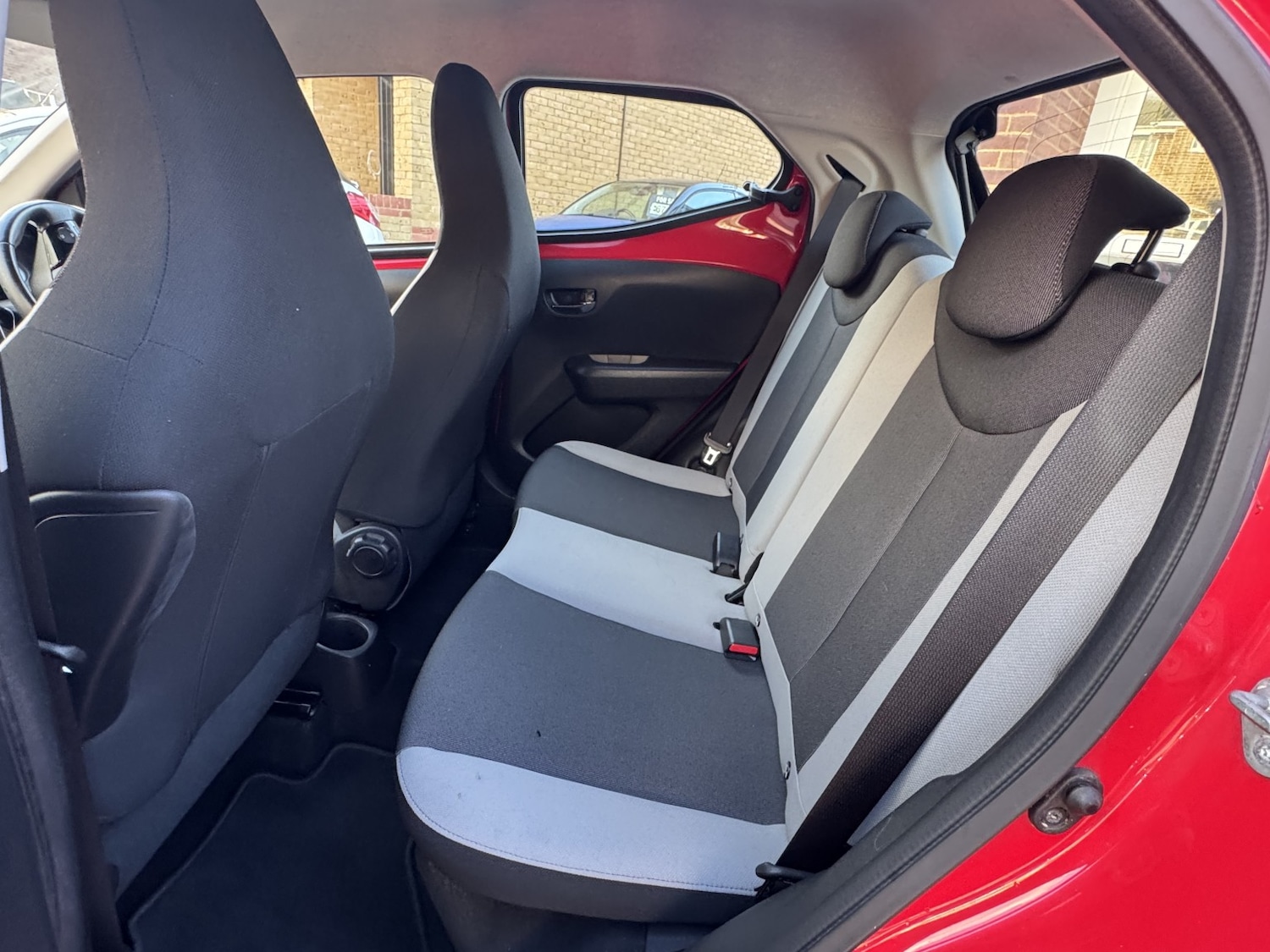 Used Toyota AYGO 2017 for sale - 76618759: Photo 26