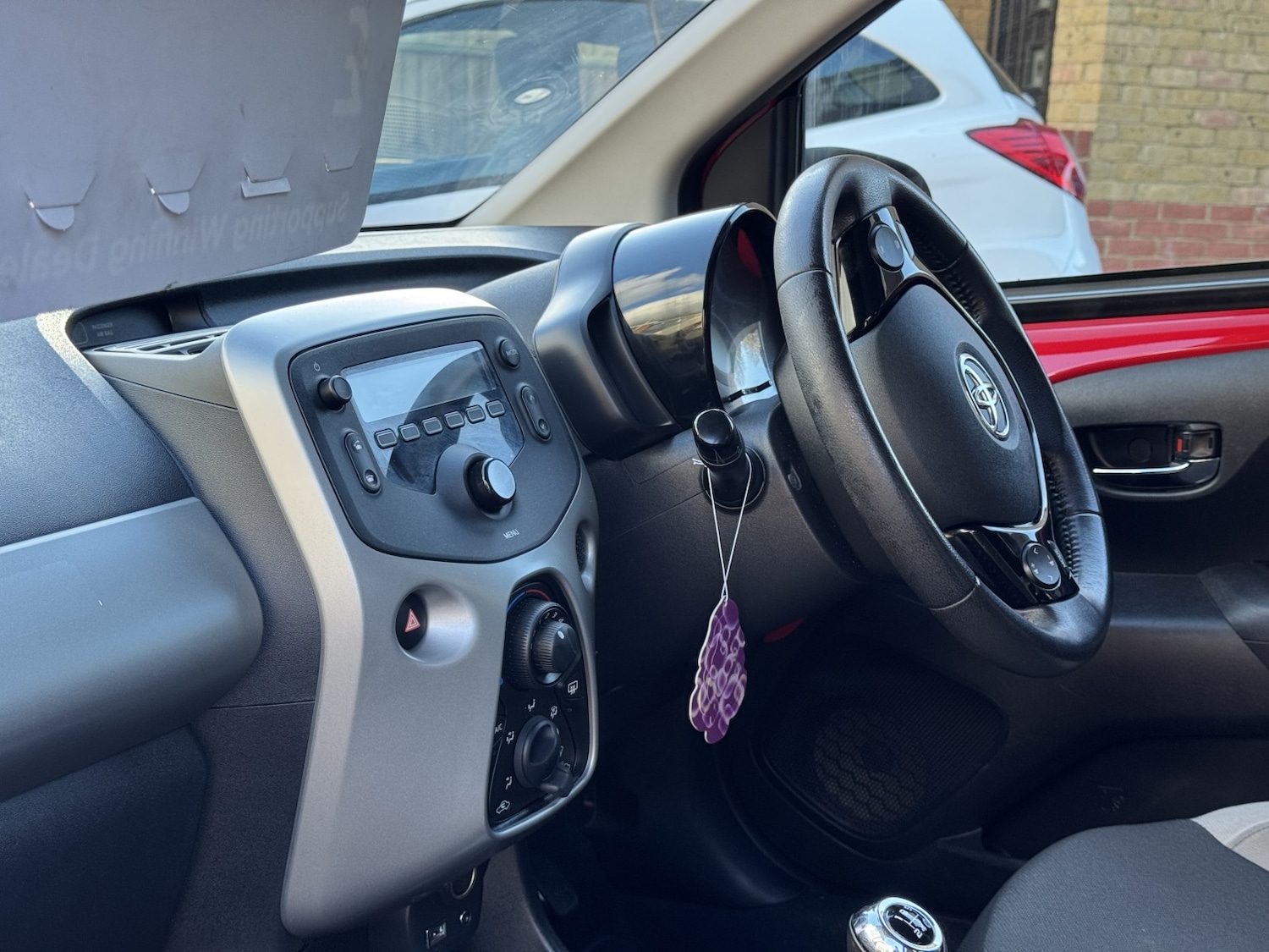 Used Toyota AYGO 2017 for sale - 76618759: Photo 28