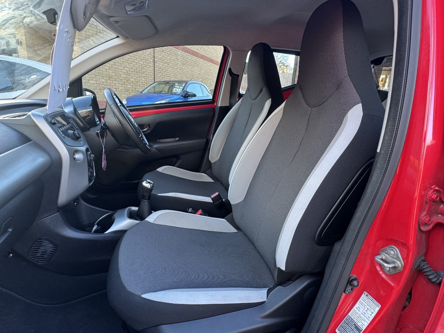 Used Toyota AYGO 2017 for sale - 76618759: Photo 30