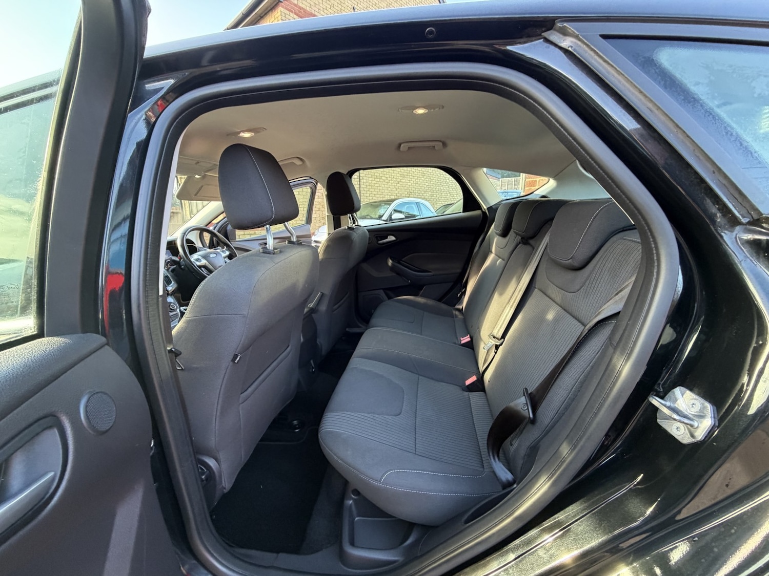 Used Ford Focus 2014 for sale - 76777052: Photo 25