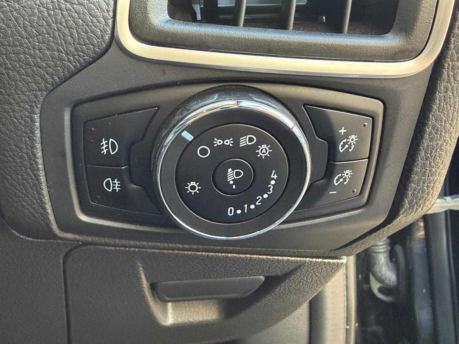 Used Ford Focus 2014 for sale - 76777052: Photo 35