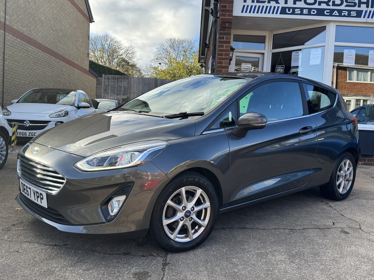 Used Ford Fiesta 2017 for sale - 76445988: Photo 2