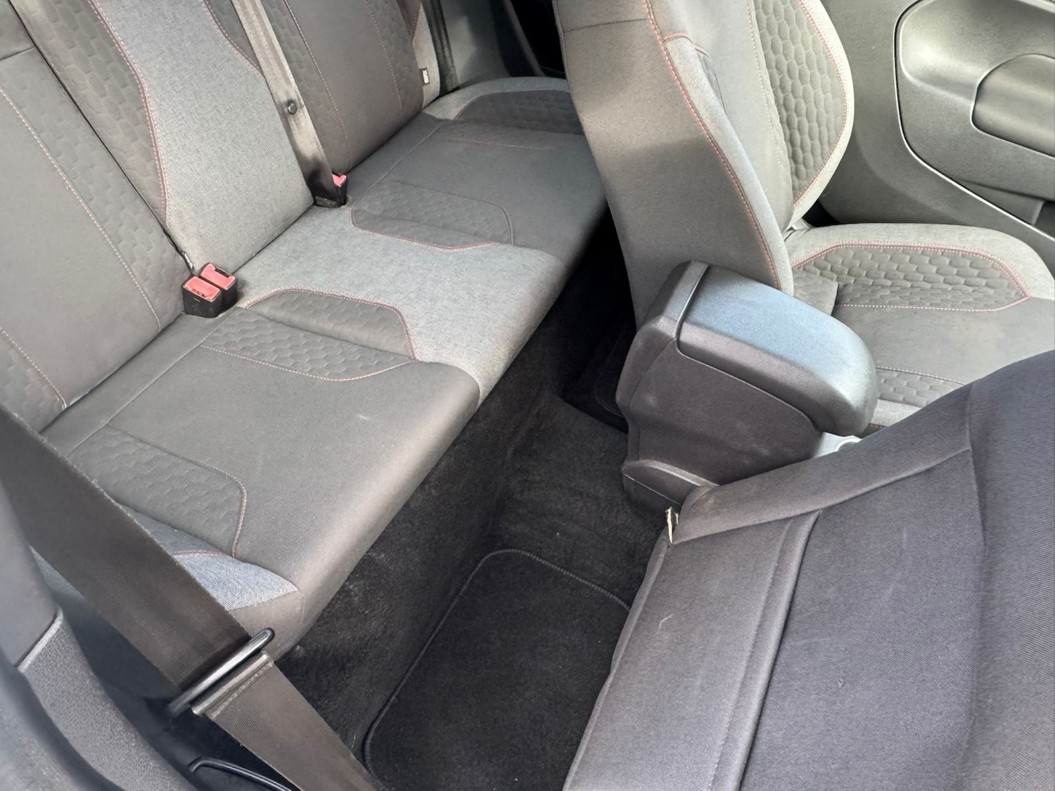 Used Ford Fiesta 2016 for sale - 77277272: Photo 32