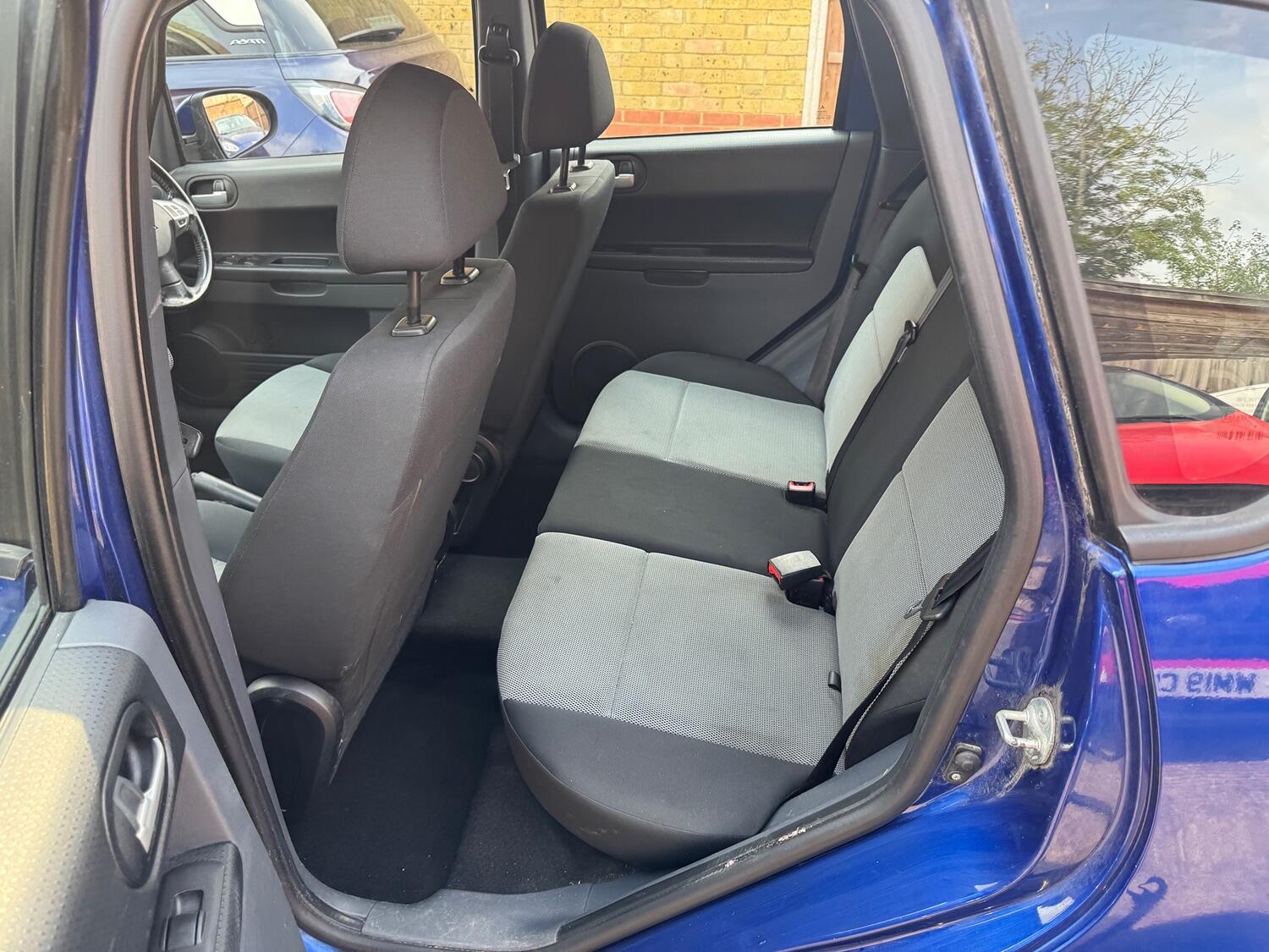 Used Mitsubishi Colt 2011 for sale - 76030706: Photo 24