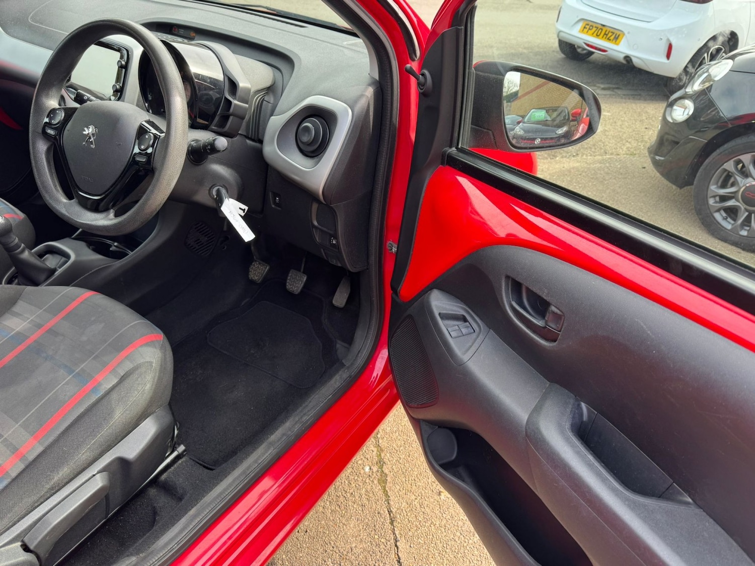 Used Peugeot 108 2014 for sale - 77981834: Photo 21