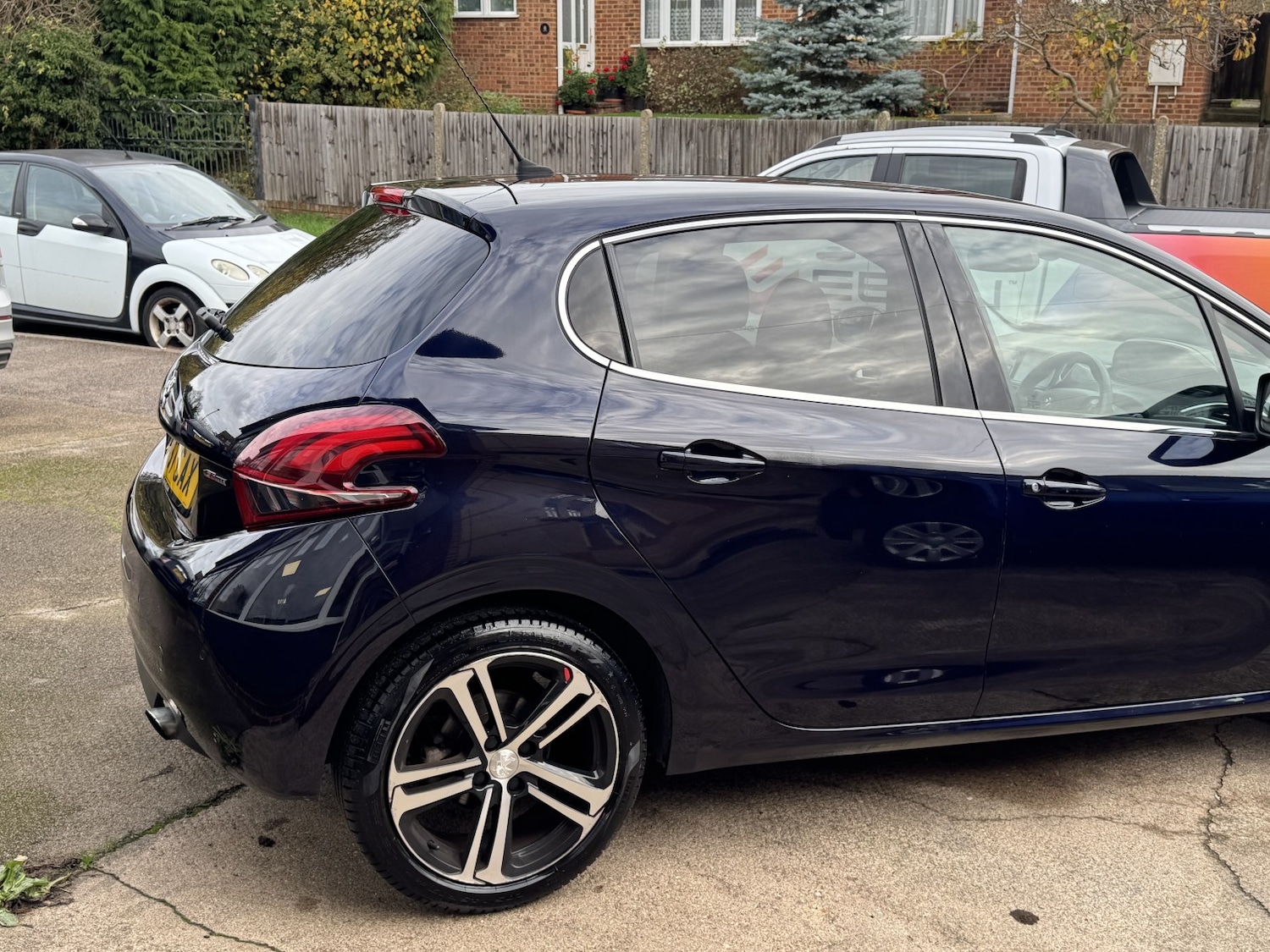 Used Peugeot 208 2017 for sale - 76618731: Photo 7