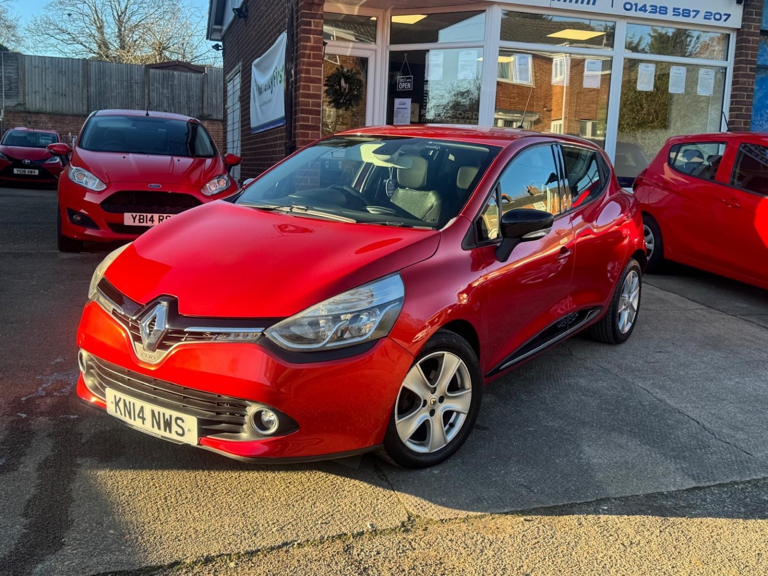 Used Renault Clio 2014 for sale - 77140631: Photo 2
