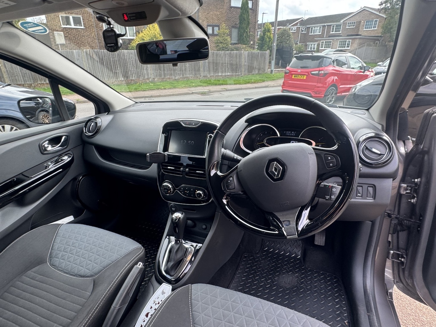 Used Renault Clio 2014 for sale - 76430948: Photo 18