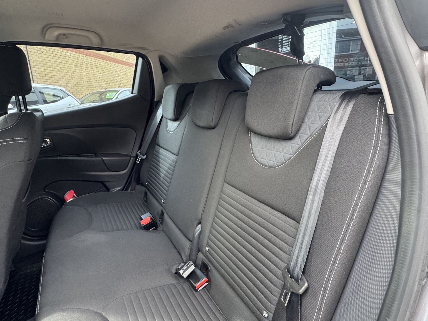 Used Renault Clio 2014 for sale - 76430948: Photo 22