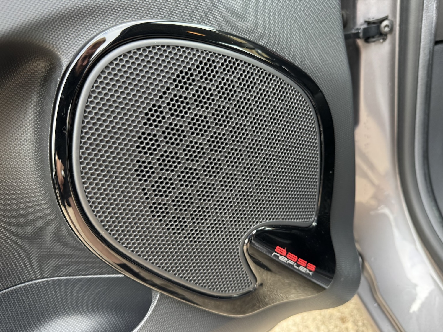 Used Renault Clio 2014 for sale - 76430948: Photo 28