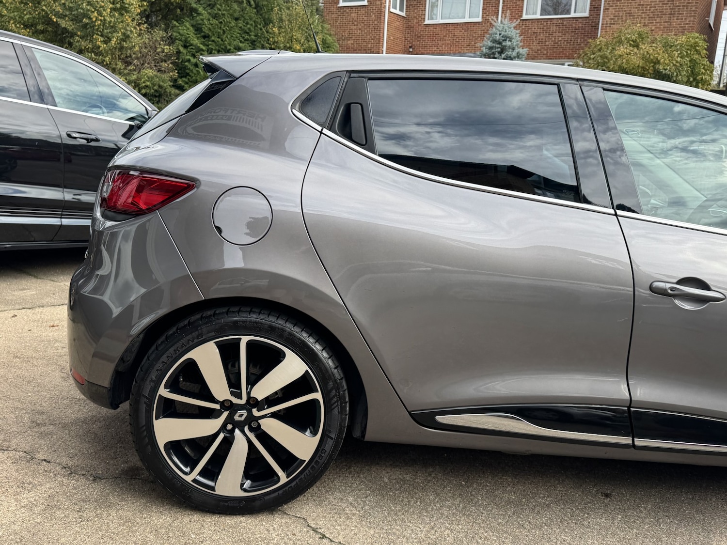 Used Renault Clio 2014 for sale - 76430948: Photo 9