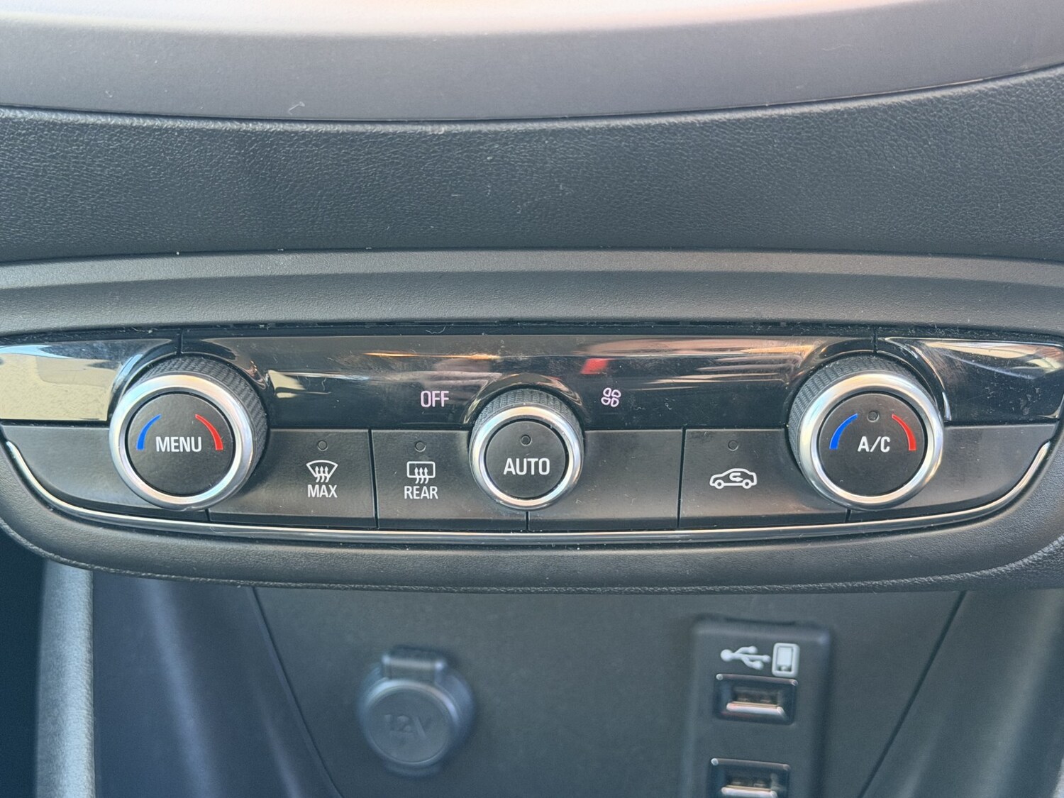 Used Vauxhall Crossland X 2019 for sale - 77423326: Photo 32