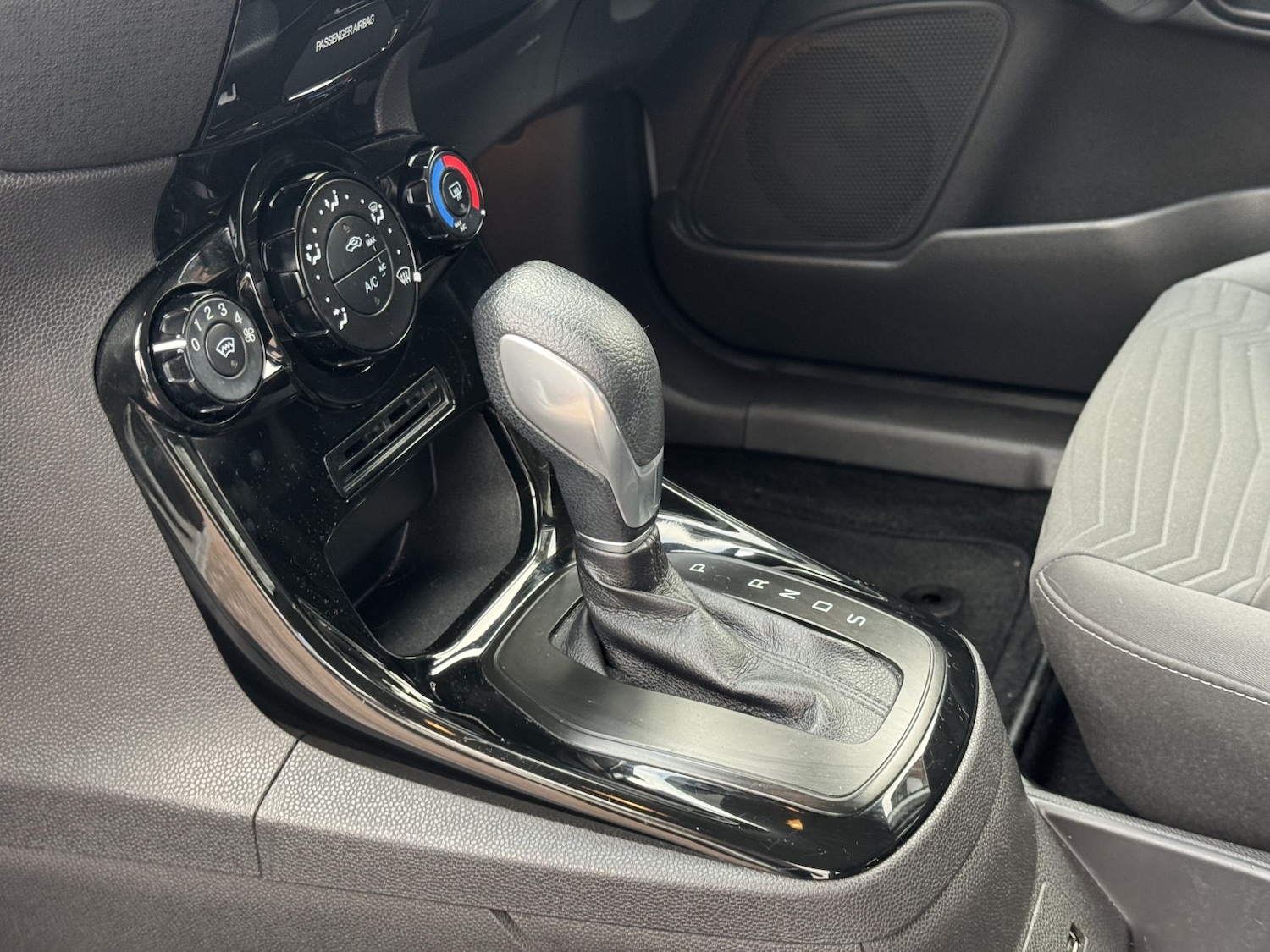 Used Ford Fiesta 2013 for sale - 76521122: Photo 28