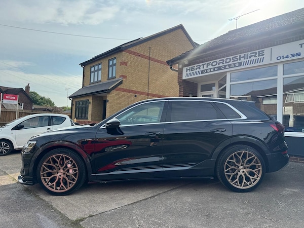 Used Audi e-tron 2020 for sale - 75475489: Photo 3