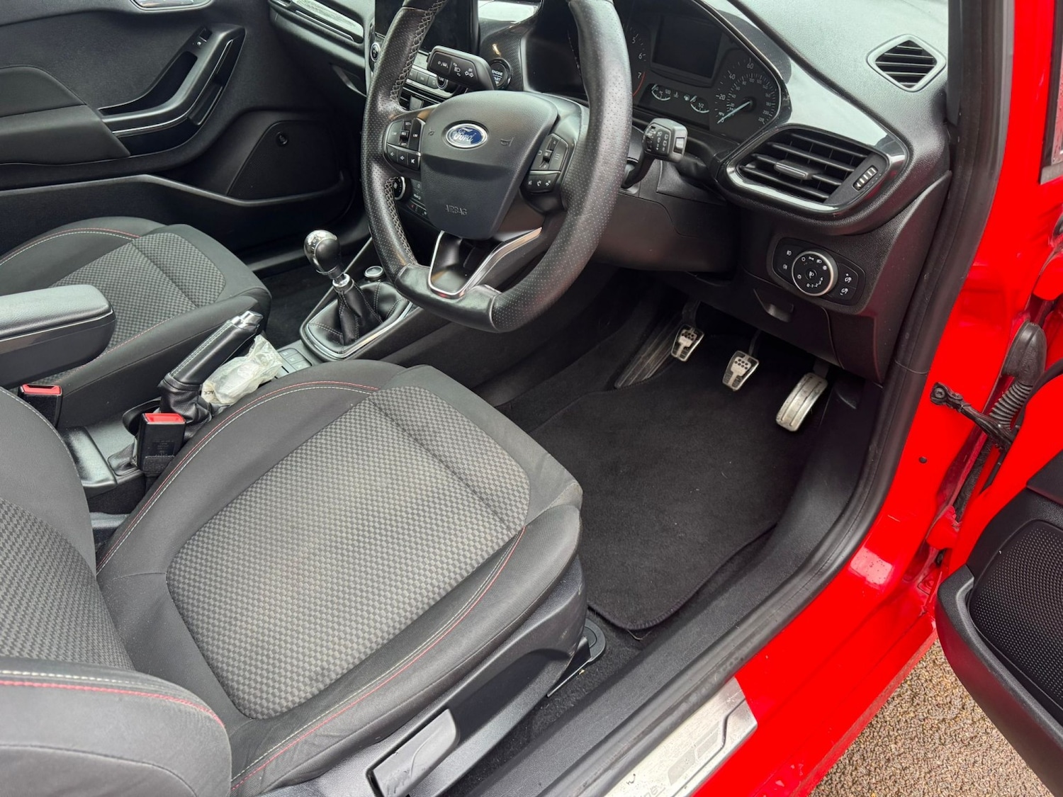 Used Ford Fiesta 2017 for sale - 77622553: Photo 14