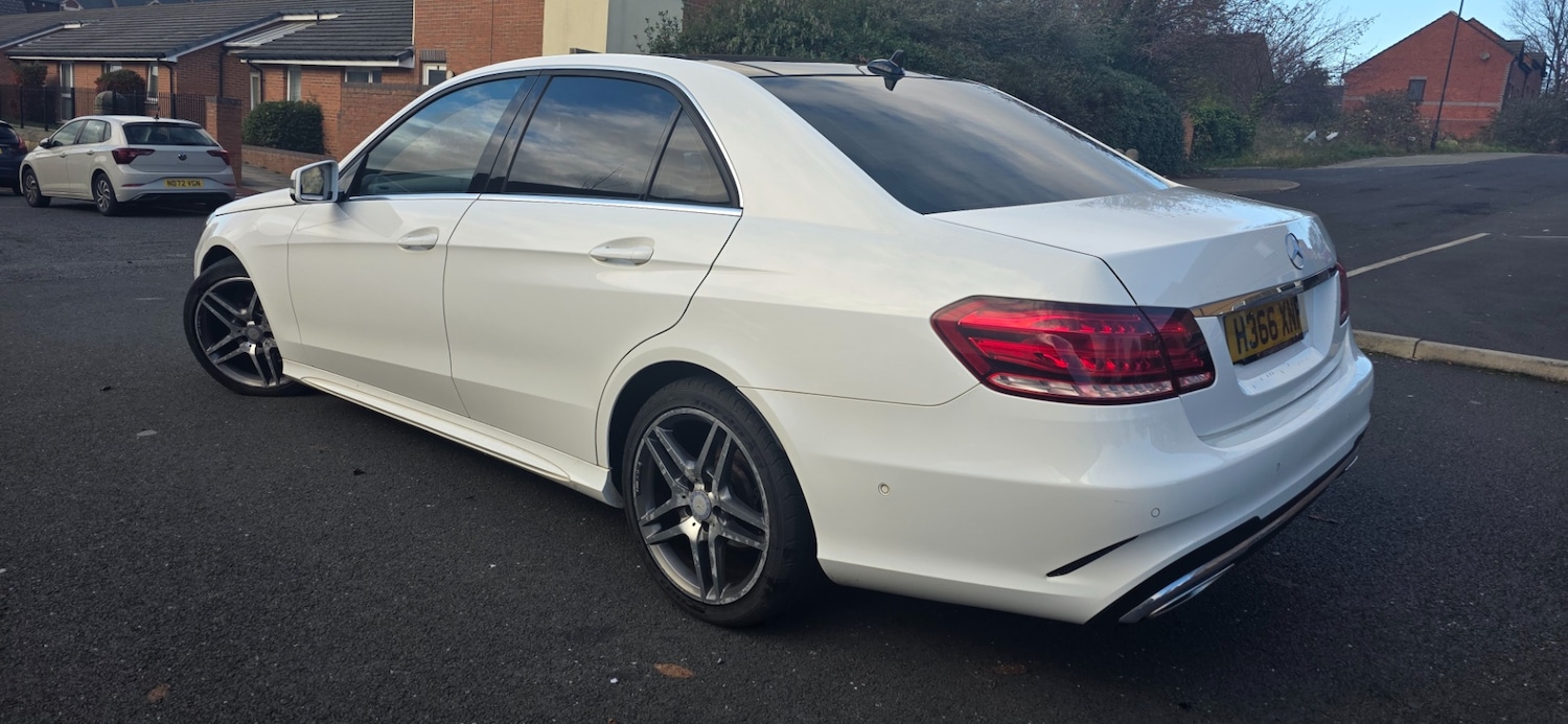 Used Mercedes-Benz E Class 2014 for sale - 76594879: Photo 3