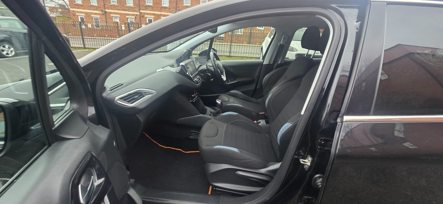 Used Peugeot 208 2014 for sale - 77319064: Photo 18