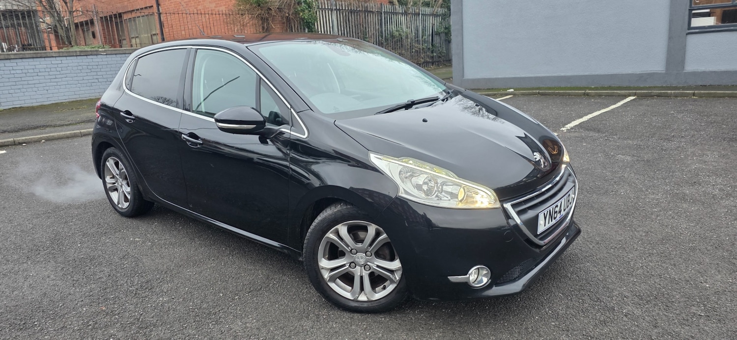 Used Peugeot 208 2014 for sale - 77319064: Photo 2