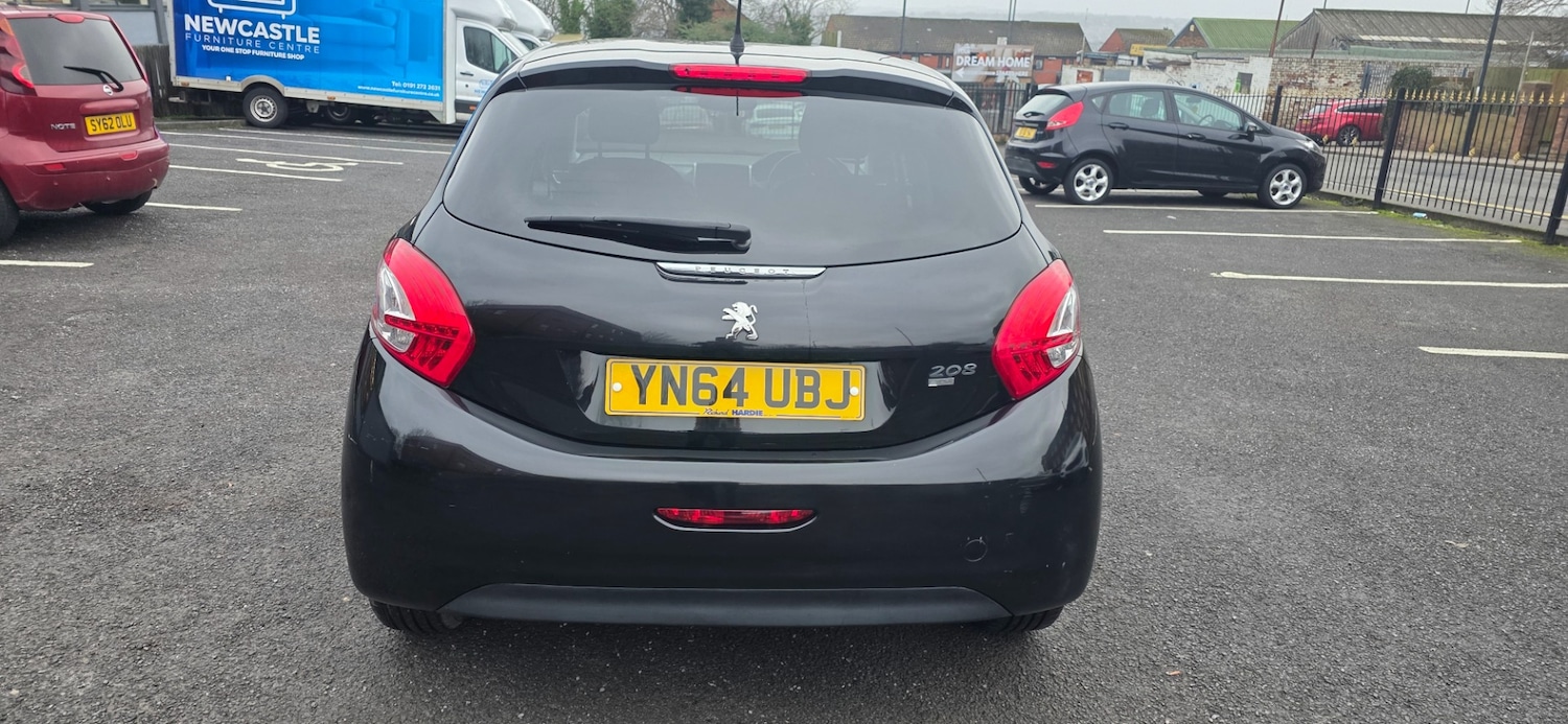 Used Peugeot 208 2014 for sale - 77319064: Photo 4